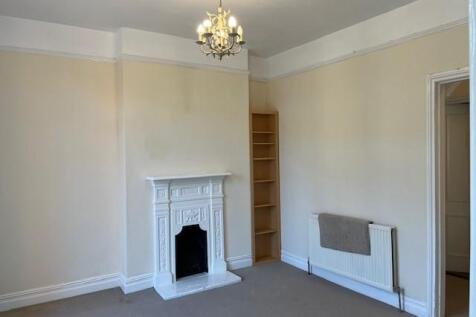 RECEPTION ROOM (2)