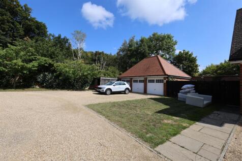 GARAGES