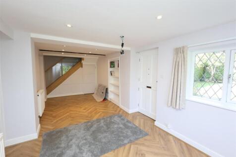 ENTRANCE AREA