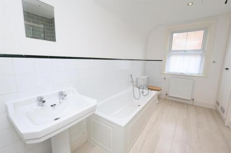 BATHROOOM