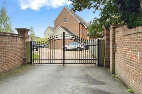 GATED ENTRANCE