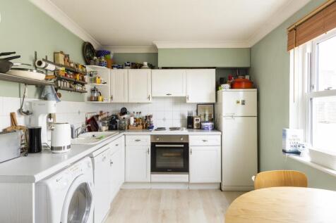 Kitchen ()