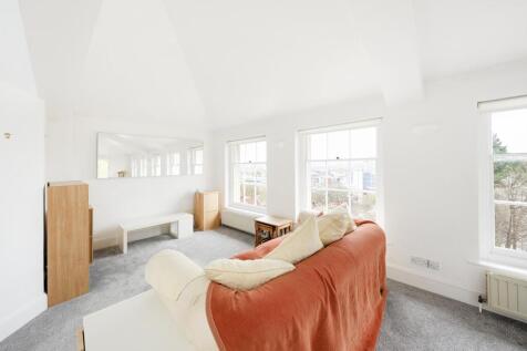 Living area ()
