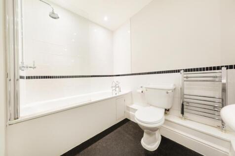 Main bathroom