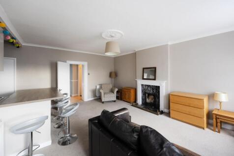Living room ()
