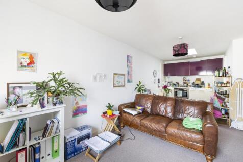 Living room ()