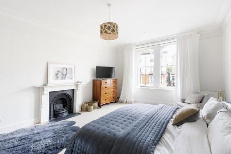 Master bedroom ()