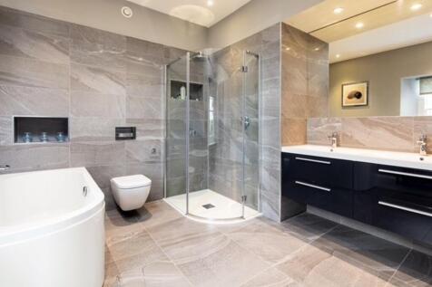 Second bedroom ensuite