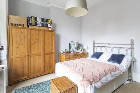 Bedroom ()