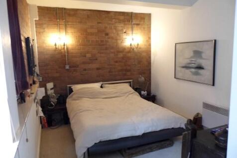 bedroom ()