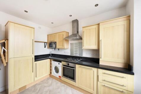 Kitchen ()