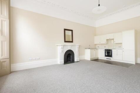 Living room-kitchen
