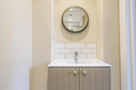 Bathroom detail