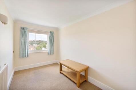 Single room-study