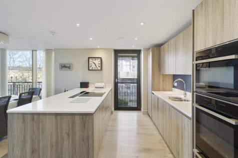 Kitchen ()