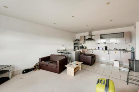 Living room ()