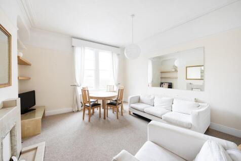 Living room ()