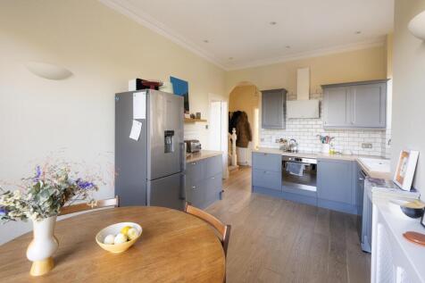 Kitchen ()