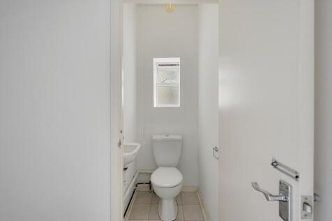 Bathroom ()