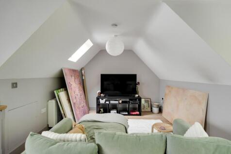 Living room ()