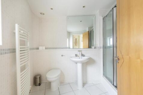 Ensuite shower room