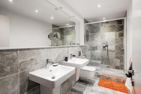 Master ensuite