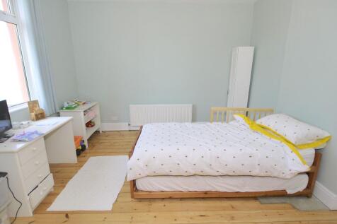 Photograph 12