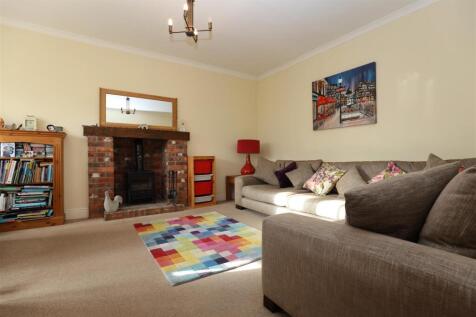 3R5A7836 New Sitting Room.JPG