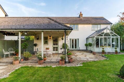 Toad Hall, Llandow-SWPP-HR-17.jpg