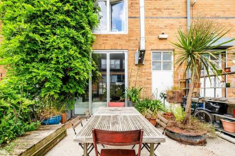Mentmore Ter 19 -...