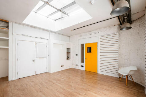 London F Studios ...