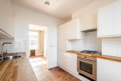 Hackney Rd 491 F1...