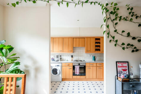Garrick Crt 4 - L...
