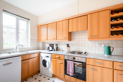 Garrick Crt 4 - L...