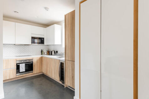 Sidworth St 18 F8...