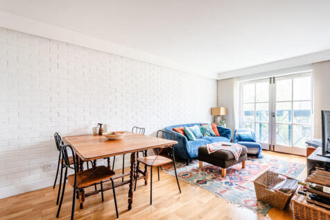 Baltic Place 40 -...