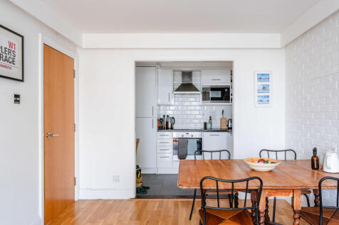 Baltic Place 40 -...
