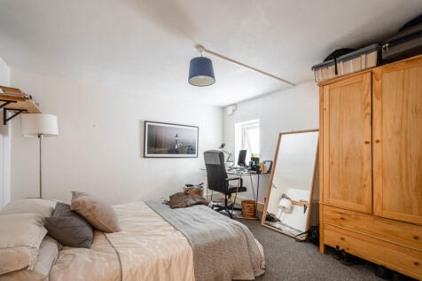Graham Rd 213 - L...