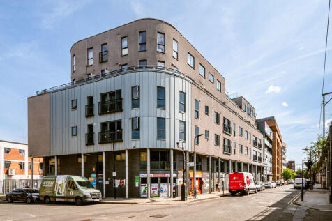 Ment House 27 - L...