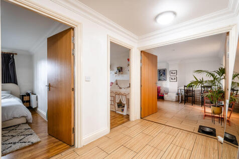 Ment House 12 - L...