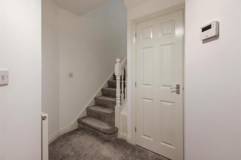 GROUND FLOOR LANDING