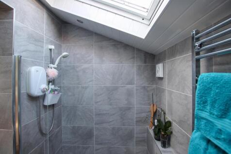 HOUSE BATHROOM/W.C.