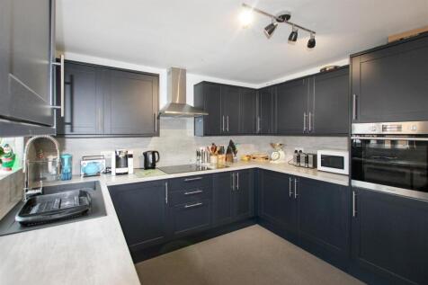 KITCHEN DINING