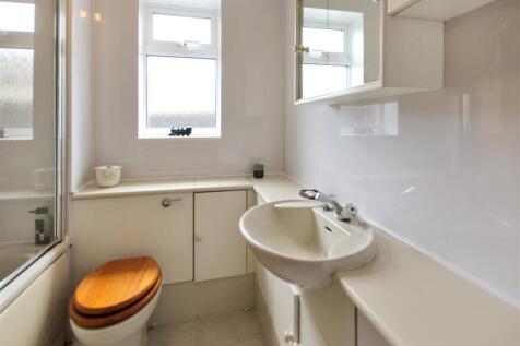 BATHROOM/W.C.