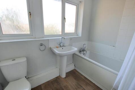 BATHROOM/W.C.