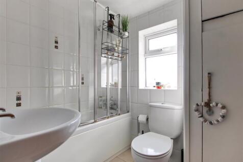 HOUSE BATHROOM