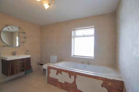 HOUSE BATHROOM