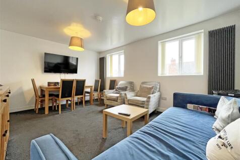 Communal Lounge/Dining Room