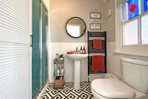 En-suite Shower Room