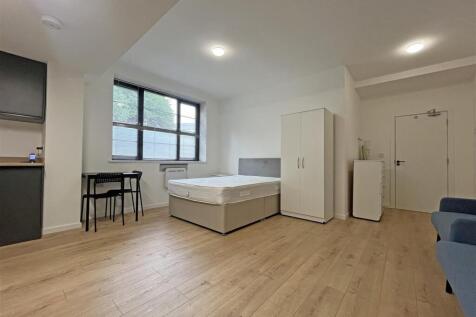 Flat 1 Open Plan Living